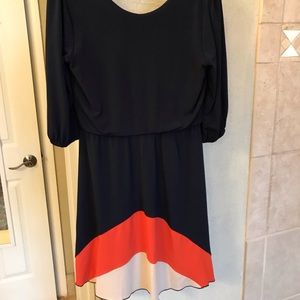 Super cute dress. Navy, orange & light khaki.